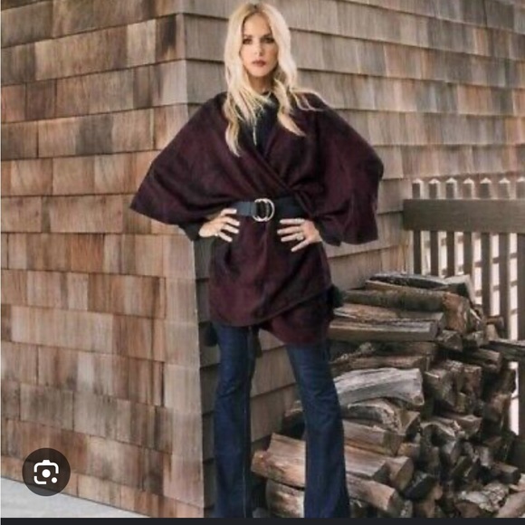 Cleobella Sevigny Capelet Shawl Poncho Throw Cape Wrap One Size. New w out tags. - Picture 4 of 7